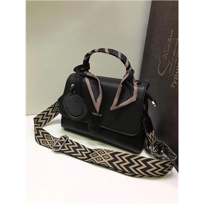 Женская сумка Экокожа+текстиль с брелком черный