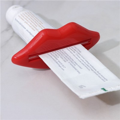 Набор выдавливателей для зубной пасты «Губы», 2 шт, цвет красный
