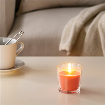 SINNLIG СИНЛИГ, Ароматическая свеча в стакане, Персик и апельсин/оранжевый, 7.5 см