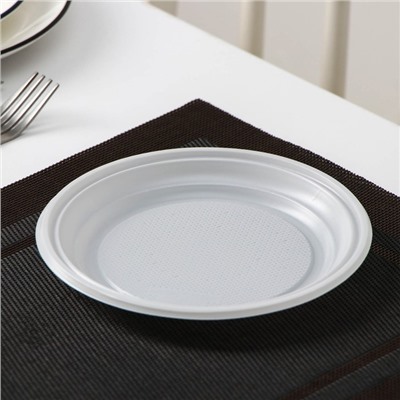 Набор одноразовой посуды на 6 персон «Летний №1», тарелки плоские, стаканчики 200 мл, вилки, бумажные салфетки, цвет белый